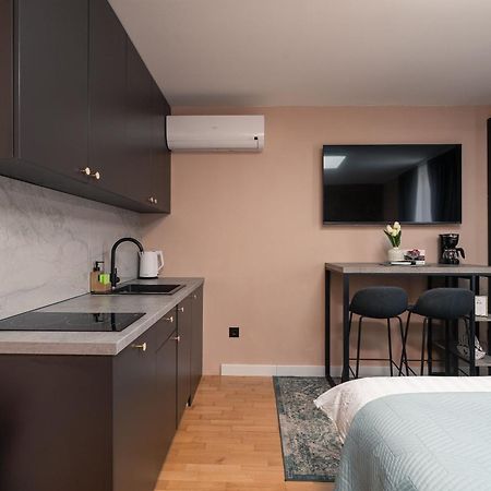 Sapphire Studio Apartment With Free Private Parking Дубровник Екстер'єр фото