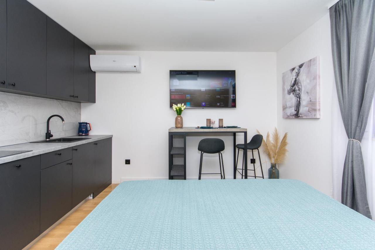 Sapphire Studio Apartment With Free Private Parking Дубровник Екстер'єр фото