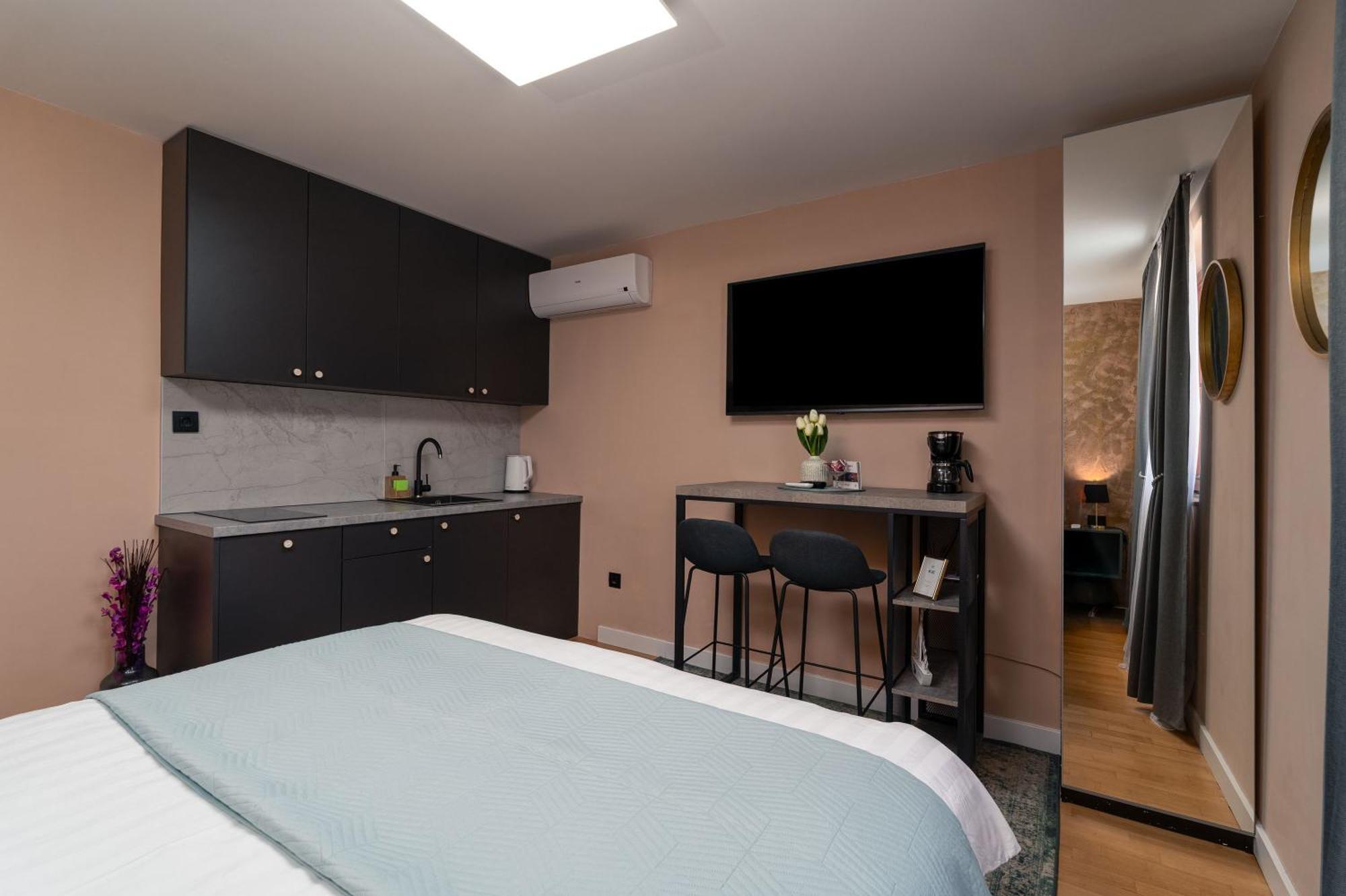 Sapphire Studio Apartment With Free Private Parking Дубровник Екстер'єр фото