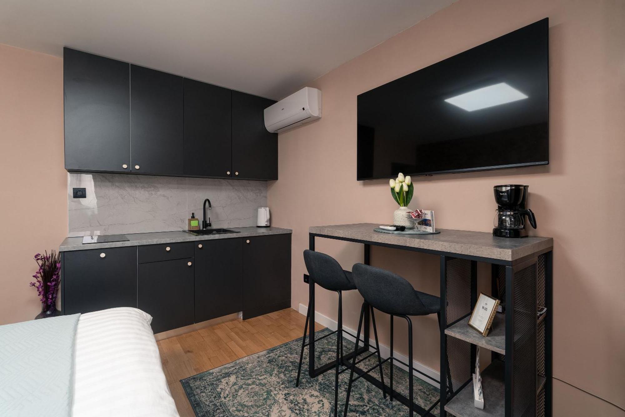 Sapphire Studio Apartment With Free Private Parking Дубровник Екстер'єр фото