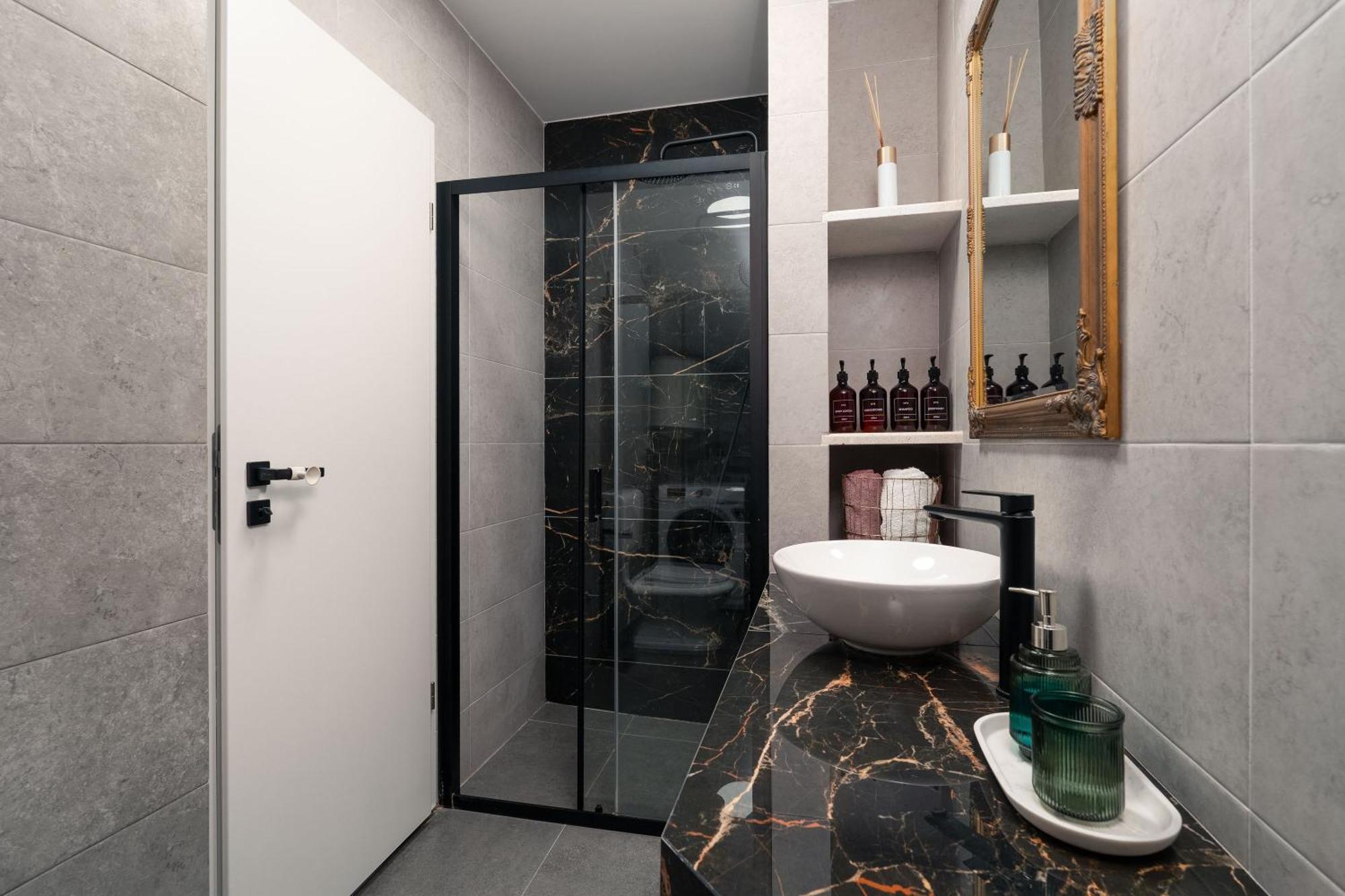 Sapphire Studio Apartment With Free Private Parking Дубровник Екстер'єр фото