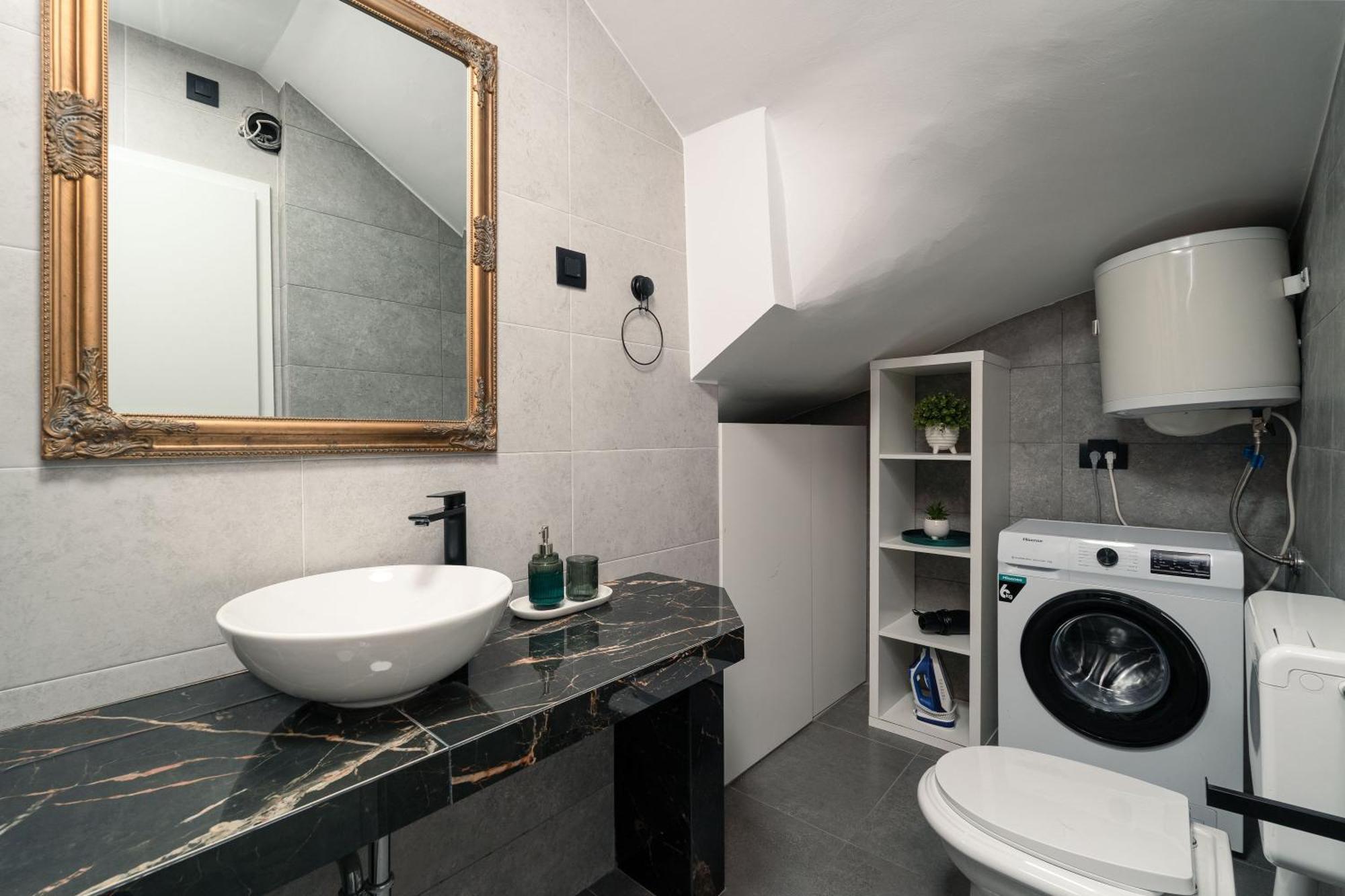 Sapphire Studio Apartment With Free Private Parking Дубровник Екстер'єр фото
