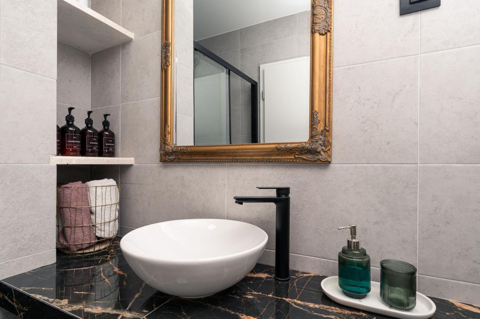 Sapphire Studio Apartment With Free Private Parking Дубровник Екстер'єр фото