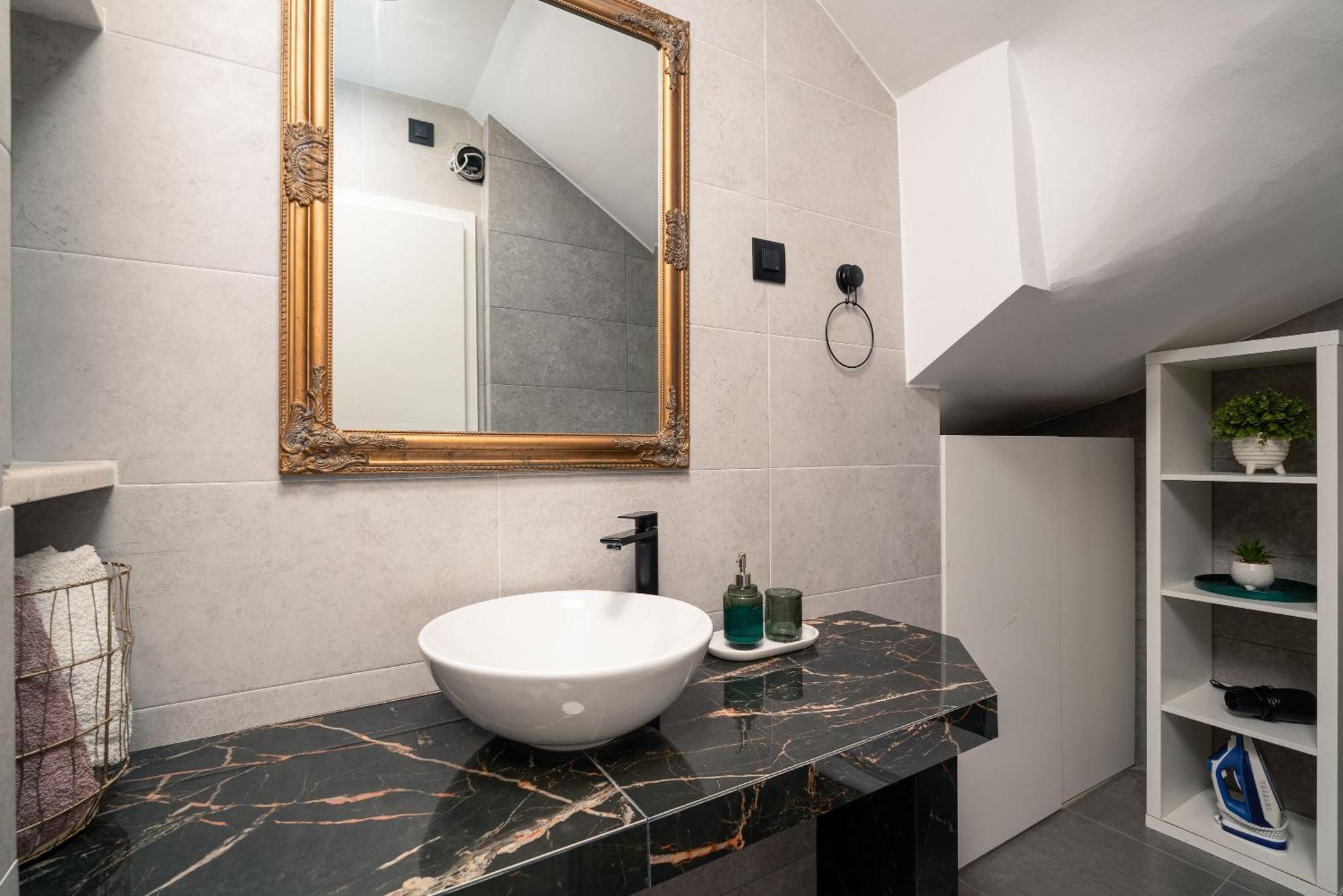 Sapphire Studio Apartment With Free Private Parking Дубровник Екстер'єр фото